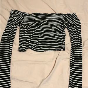 Off the shoulder Brandy top!